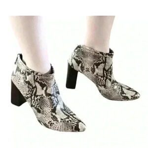 Franco Sarto Kortney Ankle Bootie Snake Print Chunky Heel pointy toe gray black